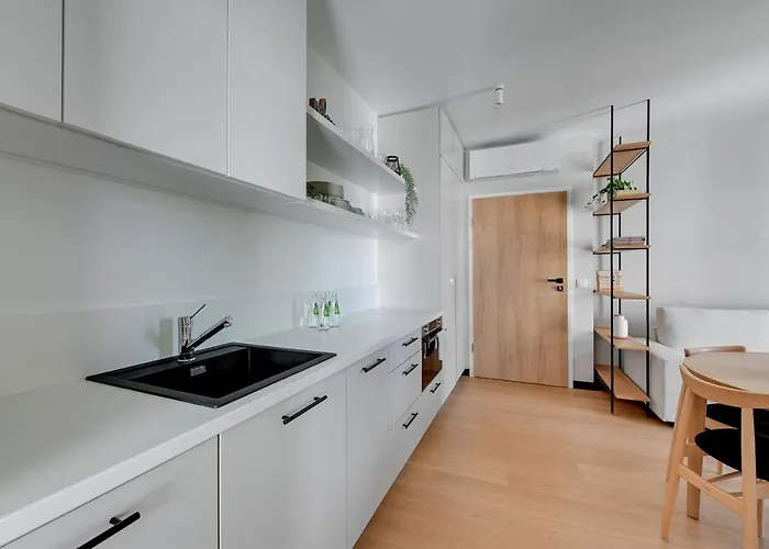 Luxury Aura 40 - 6 By Grand *